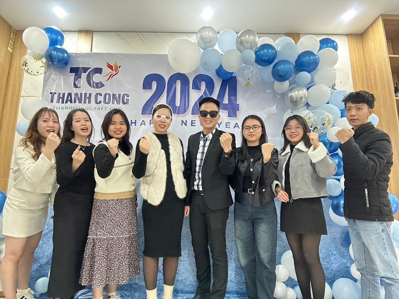Thanh cong handicraft Sales team
